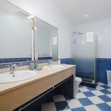 Charm * Ponta Delgada